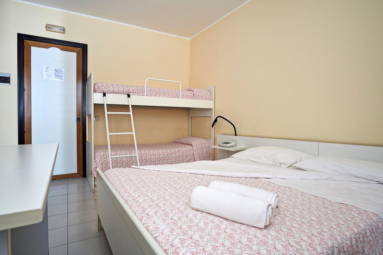 Hotel Mazzurco Cesaro Экстерьер фото