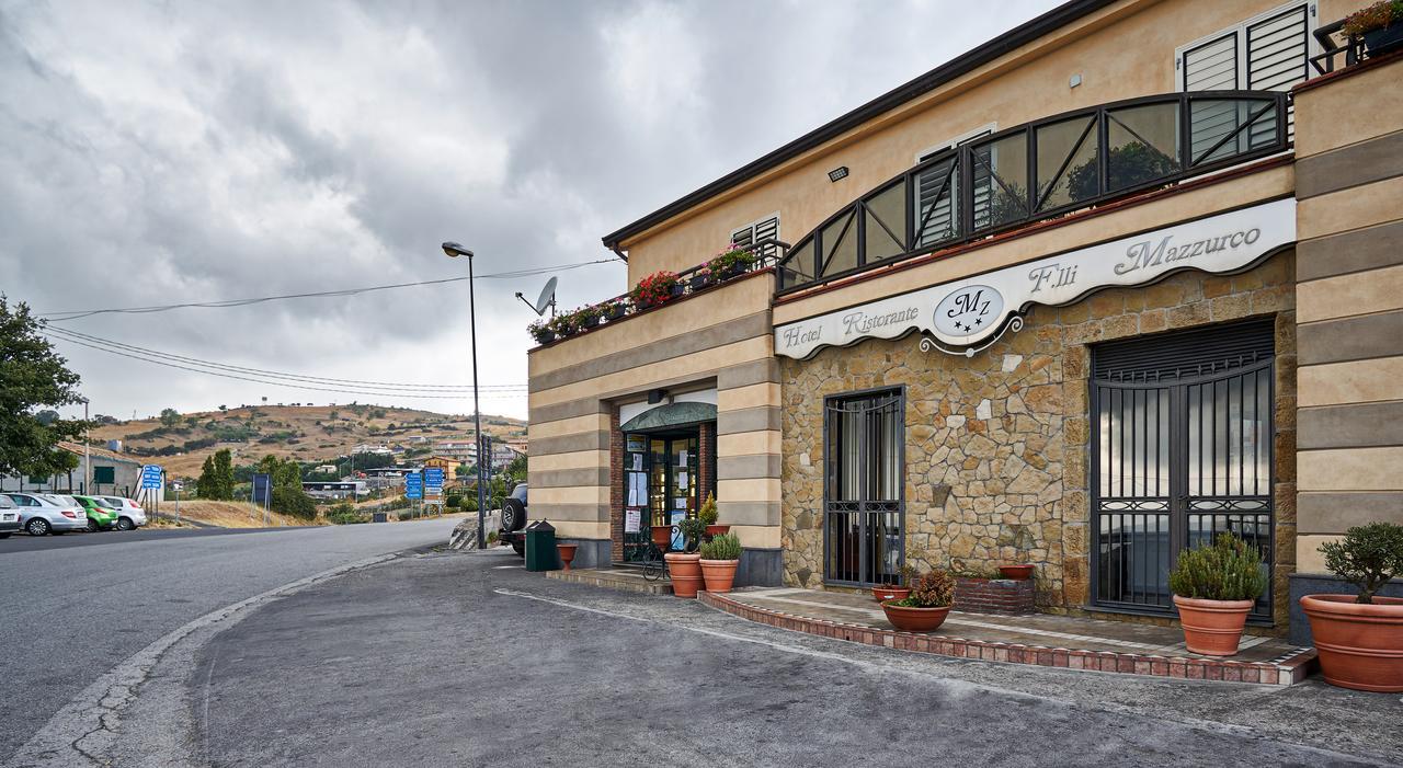 Hotel Mazzurco Cesaro Экстерьер фото